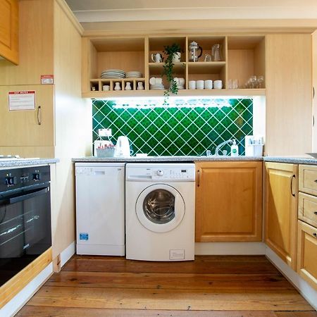 310 - The Carrowbeg At The Harbour Mills By Shortstays Westport Exteriör bild