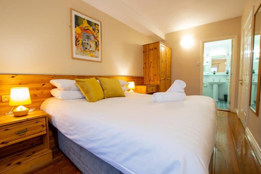 310 - The Carrowbeg At The Harbour Mills By Shortstays Westport Exteriör bild