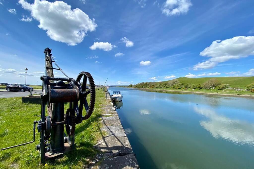310 - The Carrowbeg At The Harbour Mills By Shortstays Westport Exteriör bild