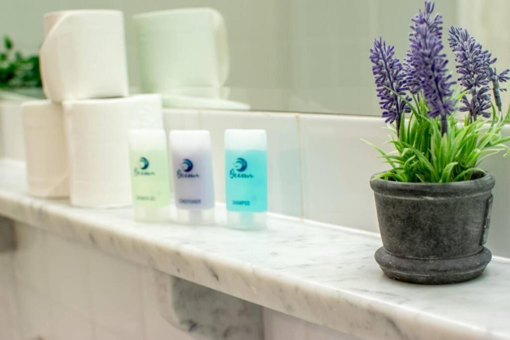 310 - The Carrowbeg At The Harbour Mills By Shortstays Westport Exteriör bild