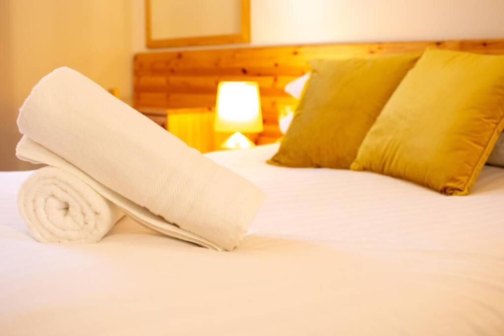 310 - The Carrowbeg At The Harbour Mills By Shortstays Westport Exteriör bild
